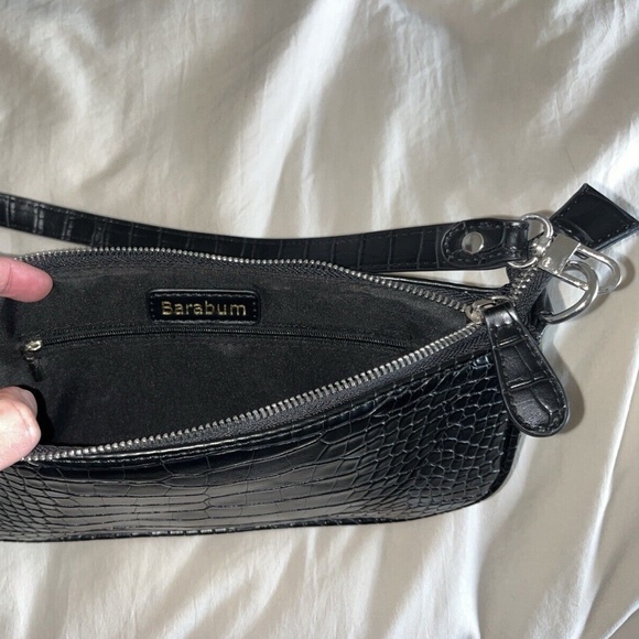 Black Barabum Retro Classic Clutch Shoulder Purse with Zipper! Crocodile Pattern - Picture 8 of 8